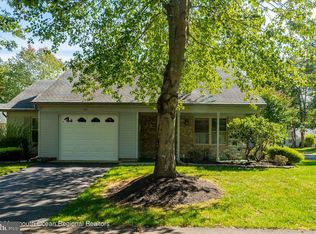514 Petunia Ln N, Whiting, NJ 08759