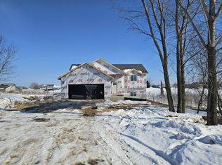 5230 S Columbine Ln, Fremont, MI