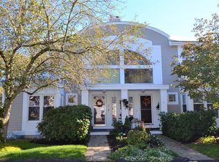 5 Oakmont Dr #5, Wareham, MA 02571