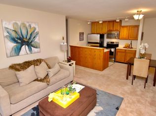 121 Piccadilly Pl APT E, San Bruno, CA 94066