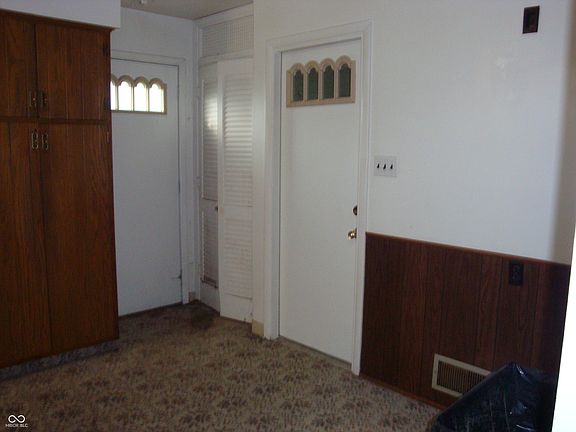 5th image of 2320 Winton Ct