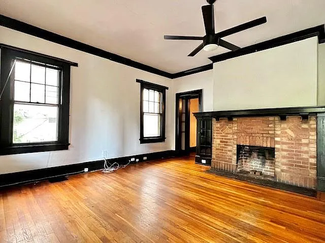 378 9th St NE #1 — Photo 3