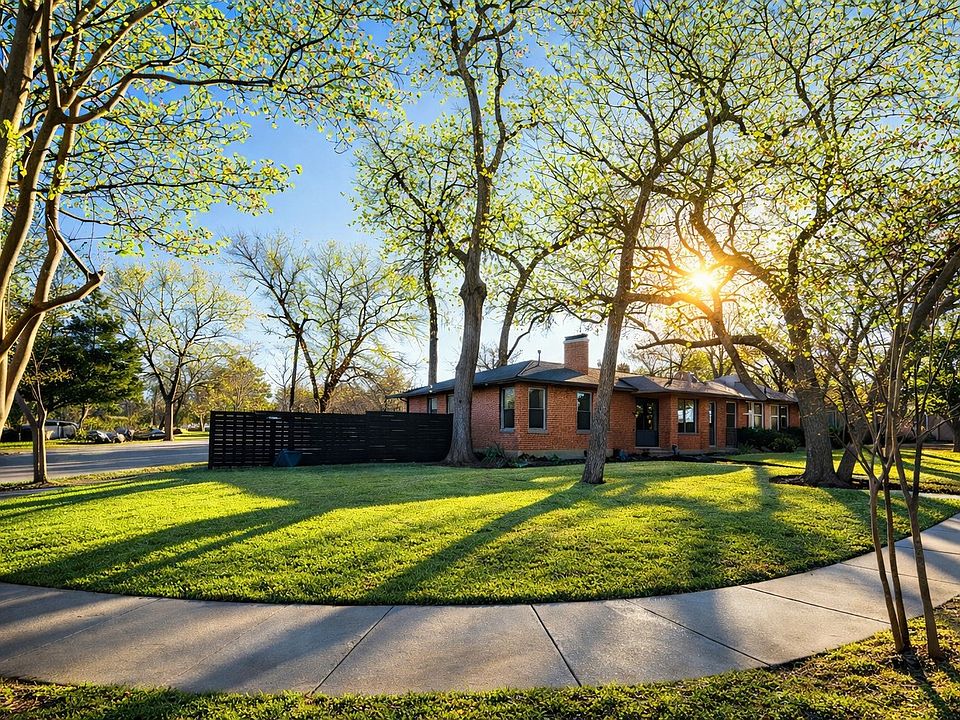 1st image of 900 Treasure Rd