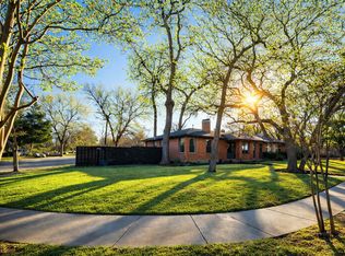 900 Treasure Rd, Garland, TX 75041