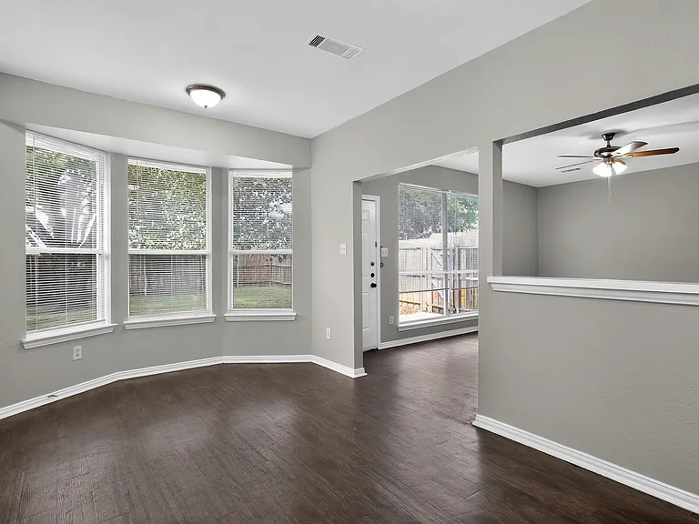 2740 Windswept Ln — Photo 18