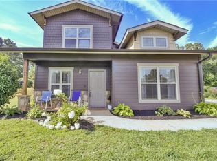 245 Lee Ln, Seneca, SC 29678