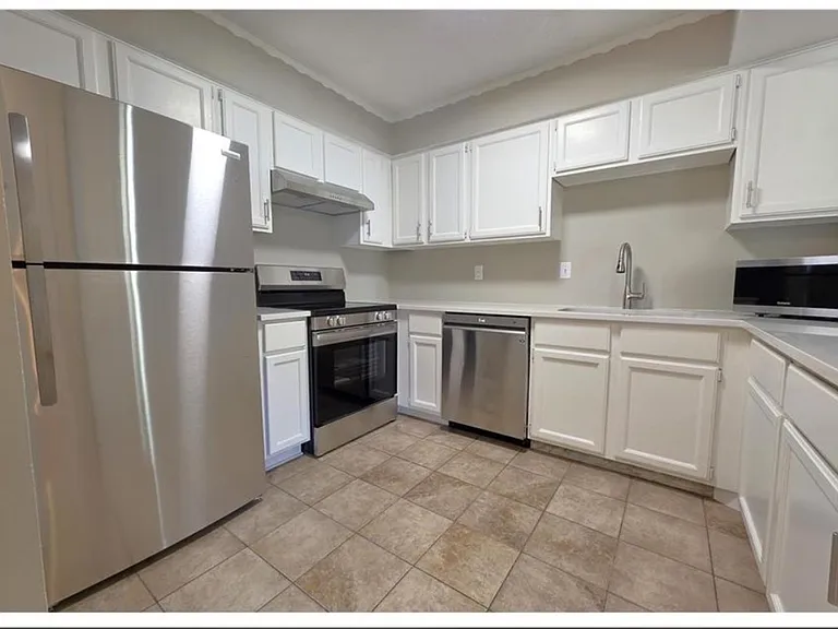 4710 Lenore Ln — Photo 5