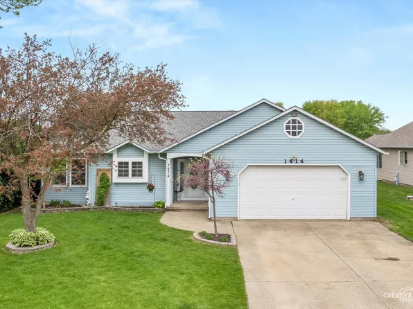 1414 Sandwich Dr, Sandwich, IL 60548