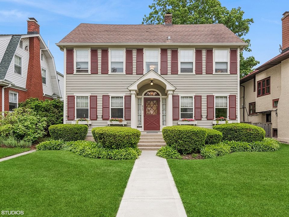 1st image of 820 N Oak Park Ave