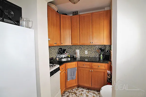Rented by Ideal Properties Group | media 7