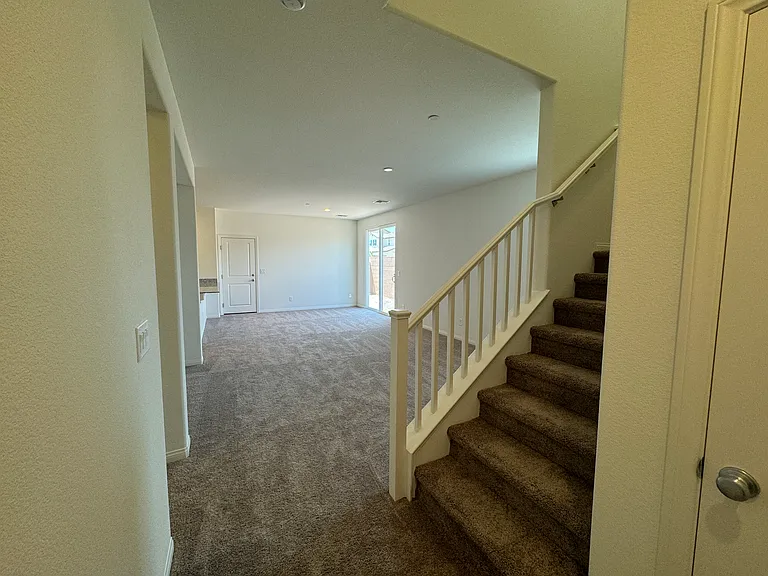 3655 Valpacos Ln — Photo 5