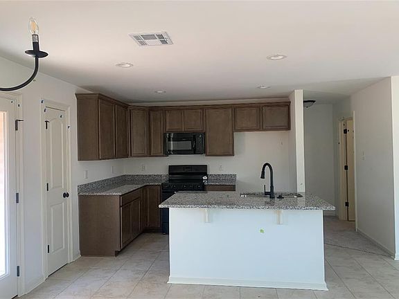 3rd image of 11448 Rabbit Dr