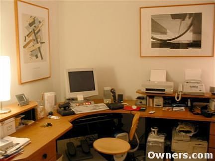 Office / 3rd bedroom