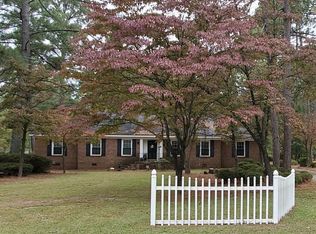 601 Lewis St, Raeford, NC 28376