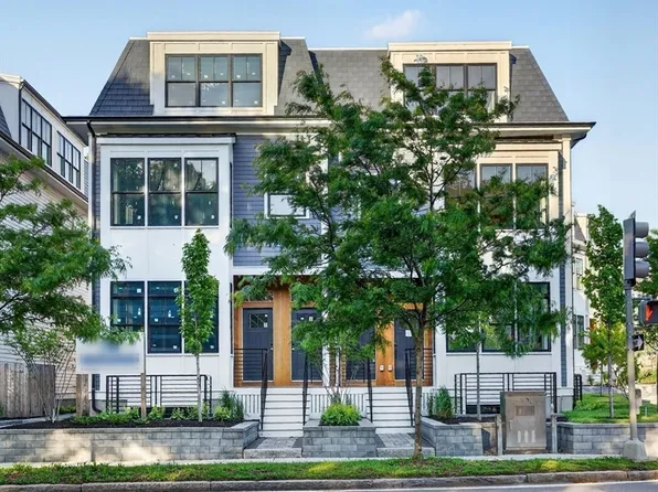 325-325B Alewife Brook Pkwy #B, Somerville, MA 02144