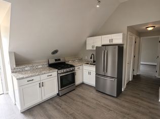 80 Cabot St #5, Beverly, MA 01915