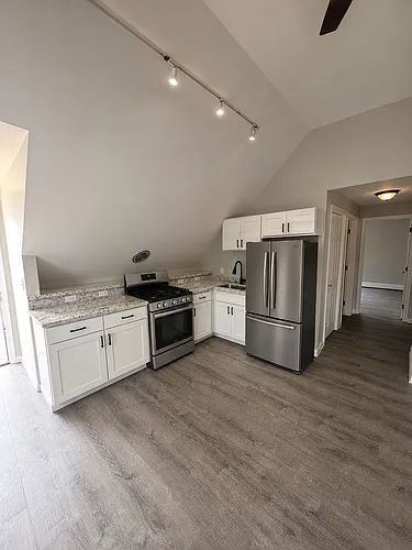 80 Cabot St #5 Photo 1