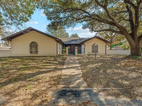 801 S Texas St, De Leon, TX 76444