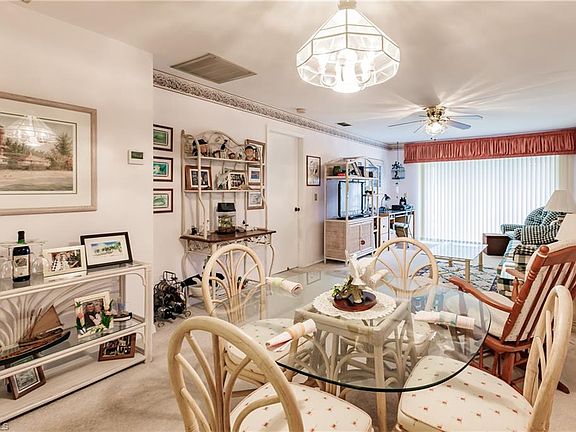4th image of 830 SW 48th Ter APT 9