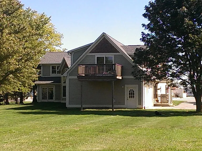 5880 S 700 E — Photo 6