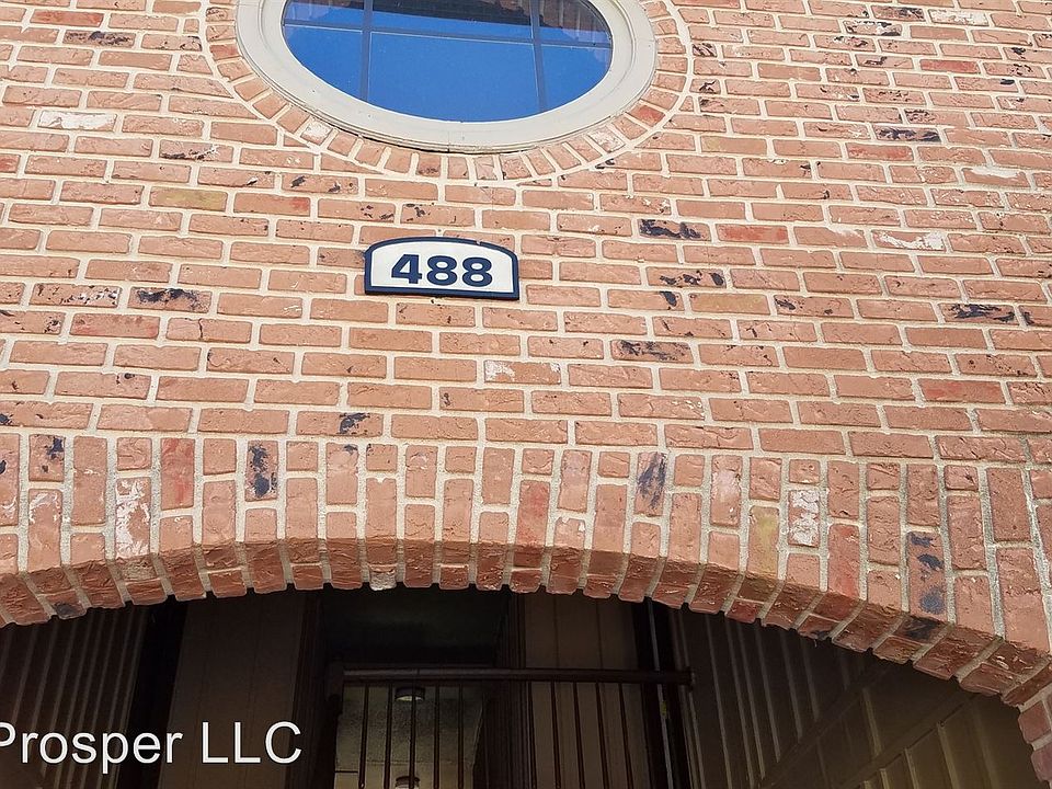 1st image of 488 Banyon Tree Cir APT 202