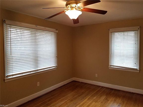 5th image of 9418 Sturgis St