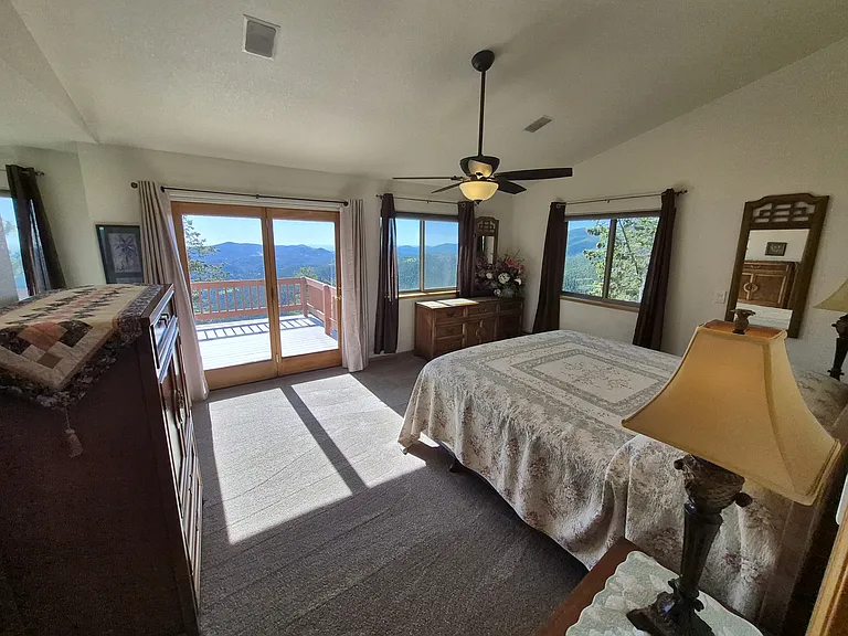 1096 Aspen Dr — Photo 25