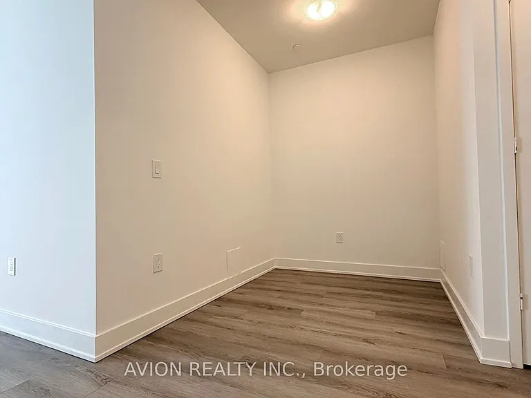 60 Princess St #205 — Photo 14