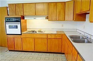 5th image of 1433 Covington Dr