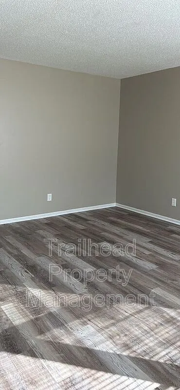 Building Photo - 219 N Garrison Ave #2