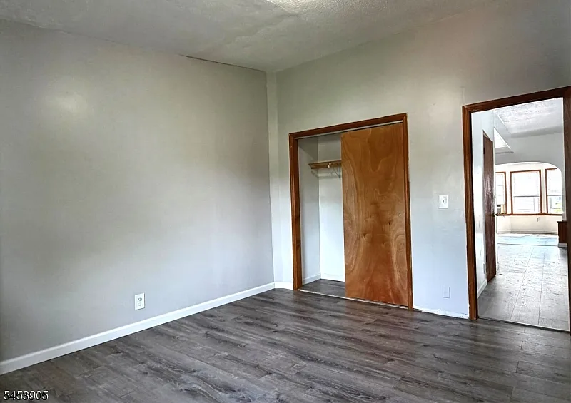 2 bed, 1.0 bath, $1,950 — Photo 2