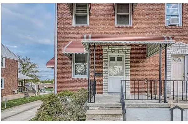 Building Photo - 553 Welbrook Rd