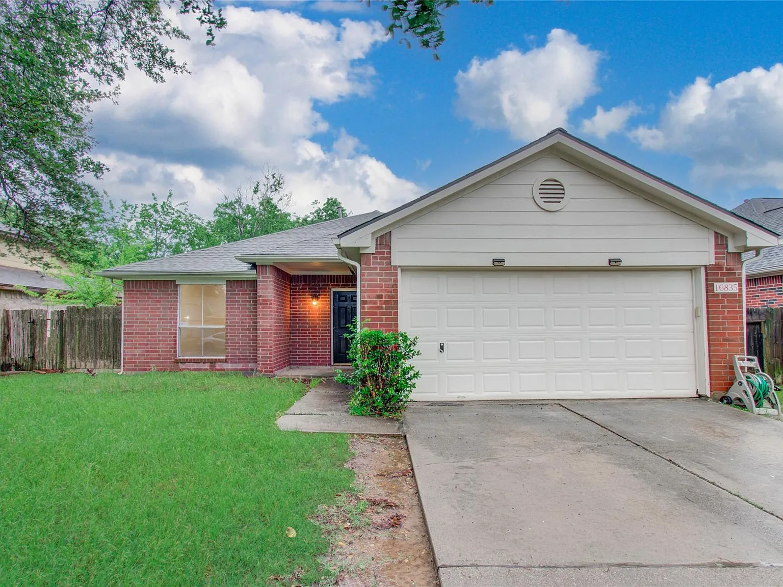 3 bed, 2.0 bath, 1678 sqft, $1,950 — Photo 4