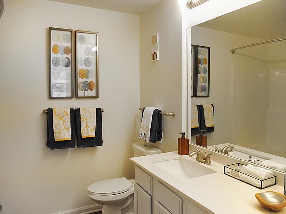 Secretariat Master Bath with Garden Soaking Tub