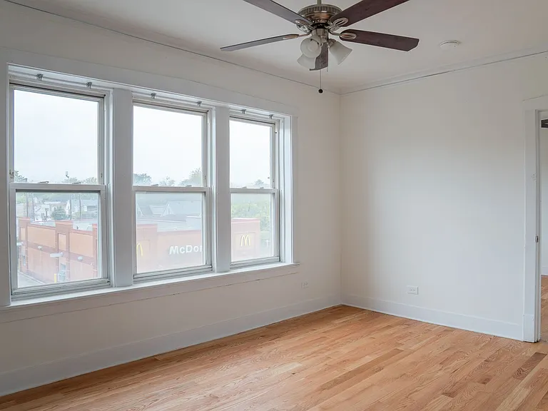 3836 W Lawrence Ave #304 — Photo 3