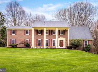 10414 Mount Sunapee Rd, Vienna, VA 22182