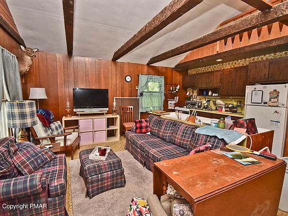 2nd image of 1186 Park Dr