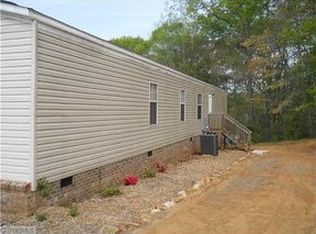 228 Star View Dr, King, NC 27021