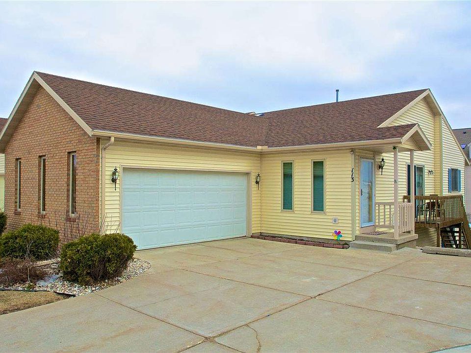 1st image of 113 Jenna Dr #113