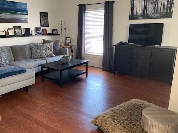 958 Mission St APT C, South Pasadena, CA 91030