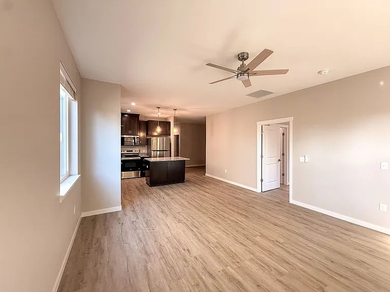 5534-5564 Skyline Rd S — Photo 42
