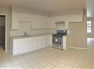 620 Blue Bonnet Ln, Pilot Point, TX 76258