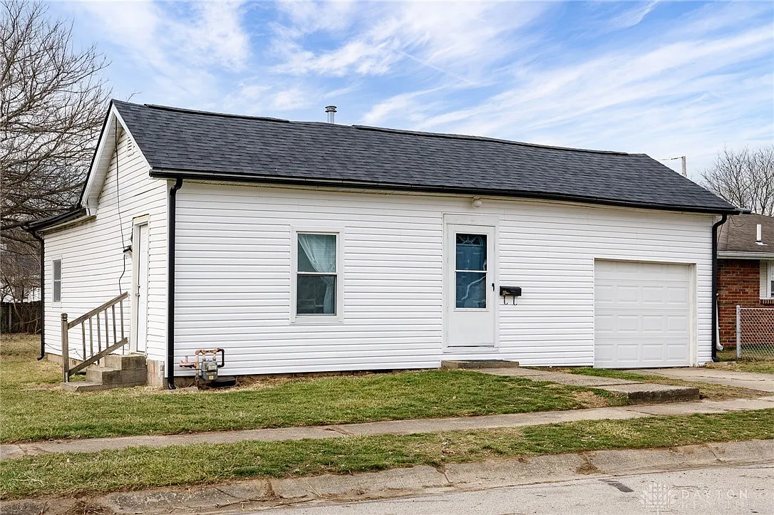 1009 Columbia Ave photo 1