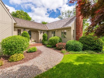 429 Woonsocket Hill Rd, North Smithfield, RI, 02896