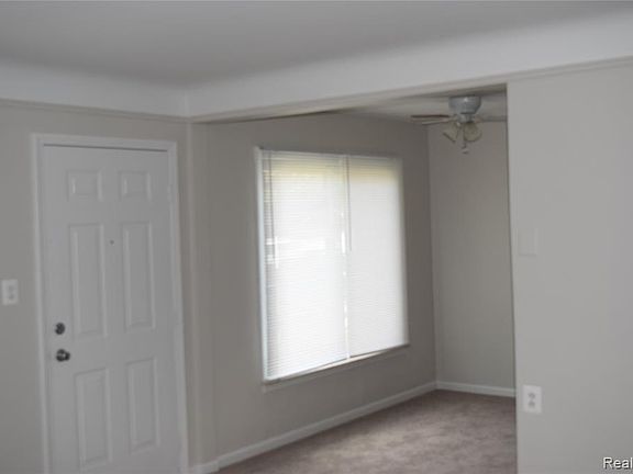 2nd image of 501 N Minerva Ave