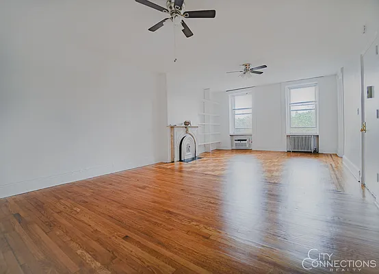 Rented by City Connections Realty | media 15