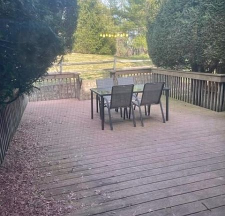 2nd image of 48 Wexford Dr