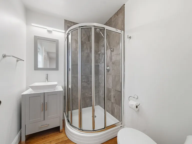 87 Floral St #1 — Photo 11