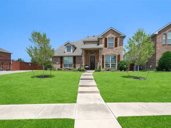 5711 Chateau Dr, Sachse, TX 75048