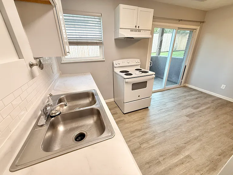 6626 River Rd #2 — Photo 7